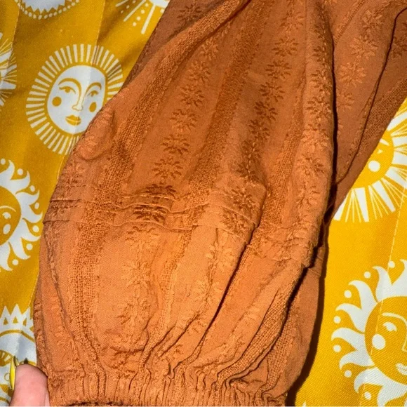 Women's Universal Thread Boho Style top - Picture 2 of 2